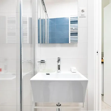 Easylife - Comodo Studio In Corso Di Porta Romana Daire *